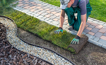 Laying out turf